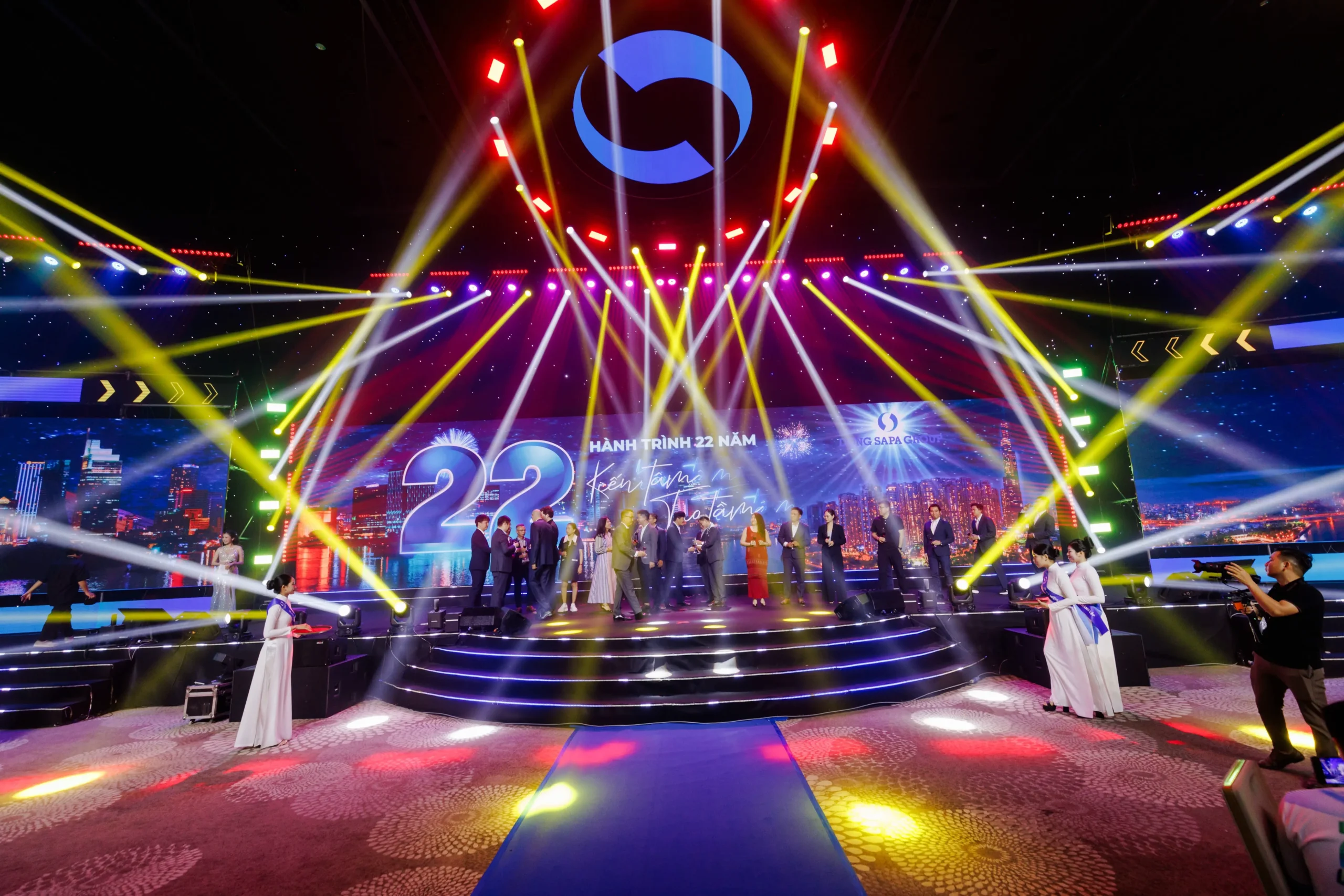 dong sapa ky niem 22 nam thanh lap