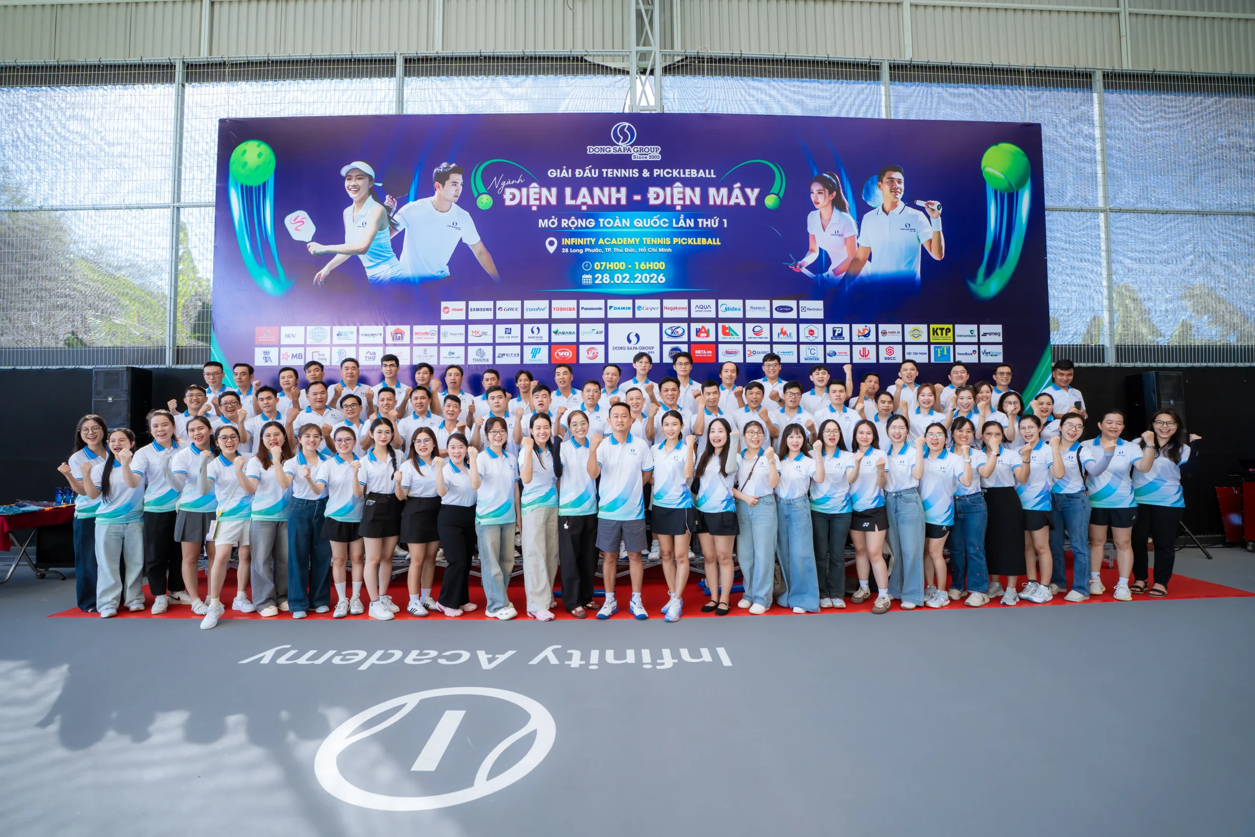 dong sapa ky niem 23 nam thanh lap