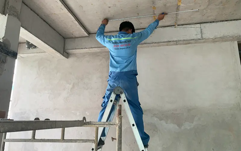 Lắp đặt dàn lạnh điều hòa âm trần nối ống gió