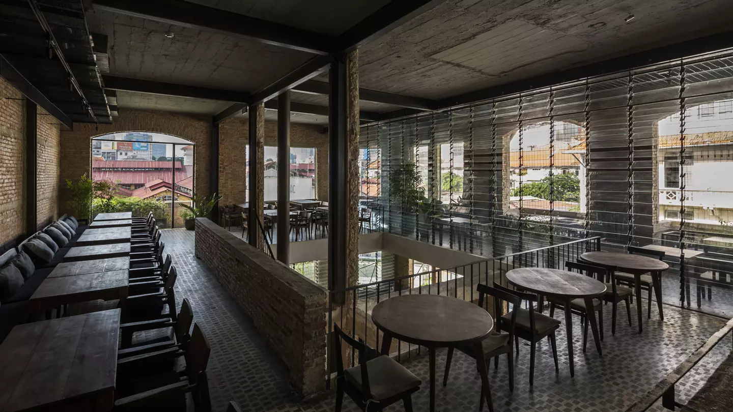 PIZZA 4P’S RESTAURANT – DISTRICT 1